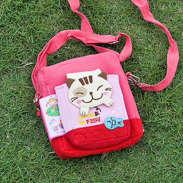 [cat Loves Fish] Embroidered Applique Swingpack Bag Purse / Wallet Bag / Camera Bag (5.4*5.9*2)