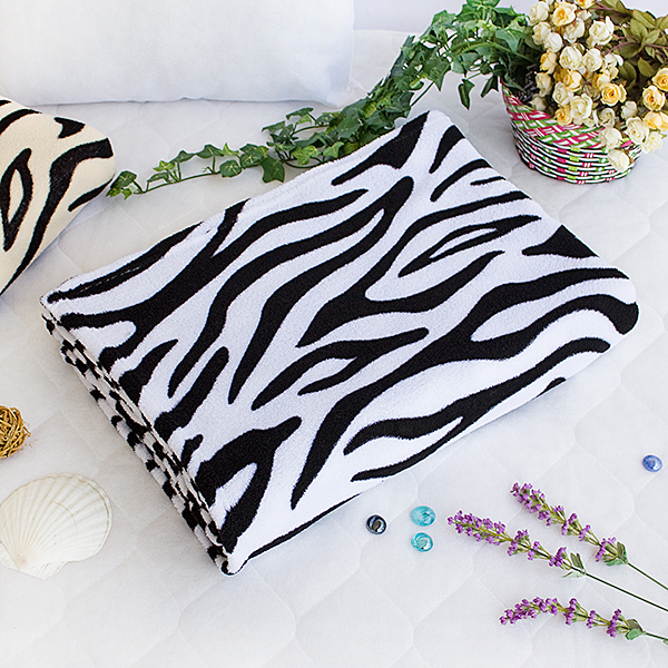 [animal Zebra - White] Coral Fleece Throw Blanket (59.1 By 78.7 Inches)